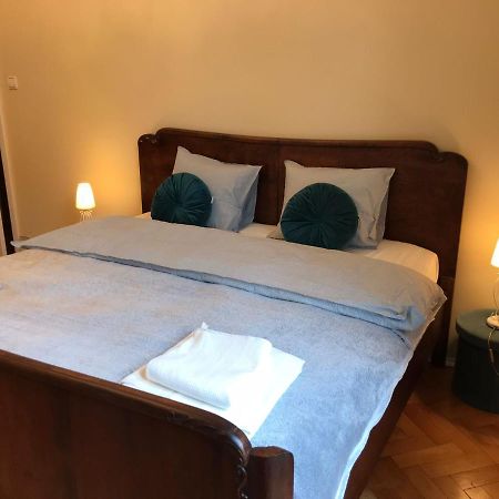 Stylowy Apartament W Centrum Wrocław Kültér fotó