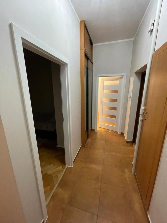 Stylowy Apartament W Centrum Wrocław Kültér fotó