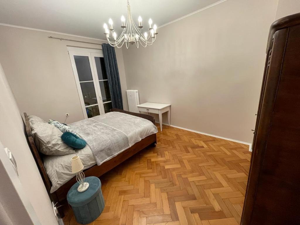 Stylowy Apartament W Centrum Wrocław Kültér fotó
