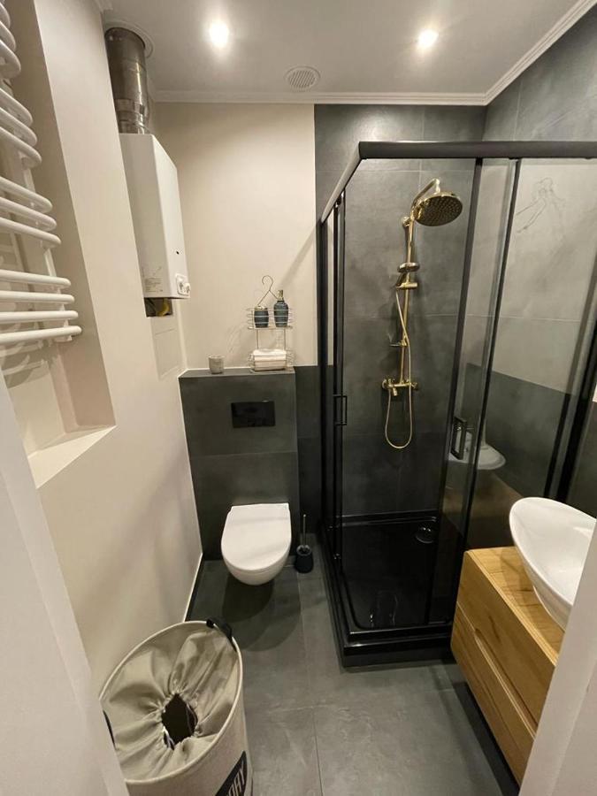 Stylowy Apartament W Centrum Wrocław Kültér fotó