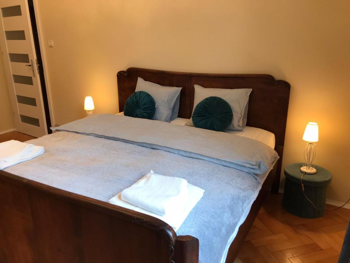Stylowy Apartament W Centrum Wrocław Kültér fotó