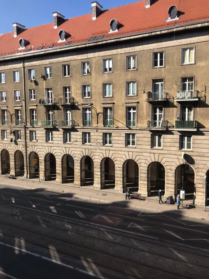 Stylowy Apartament W Centrum Wrocław Kültér fotó
