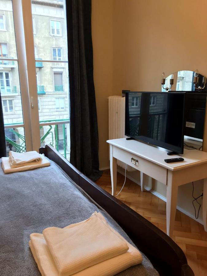 Stylowy Apartament W Centrum Wrocław Kültér fotó